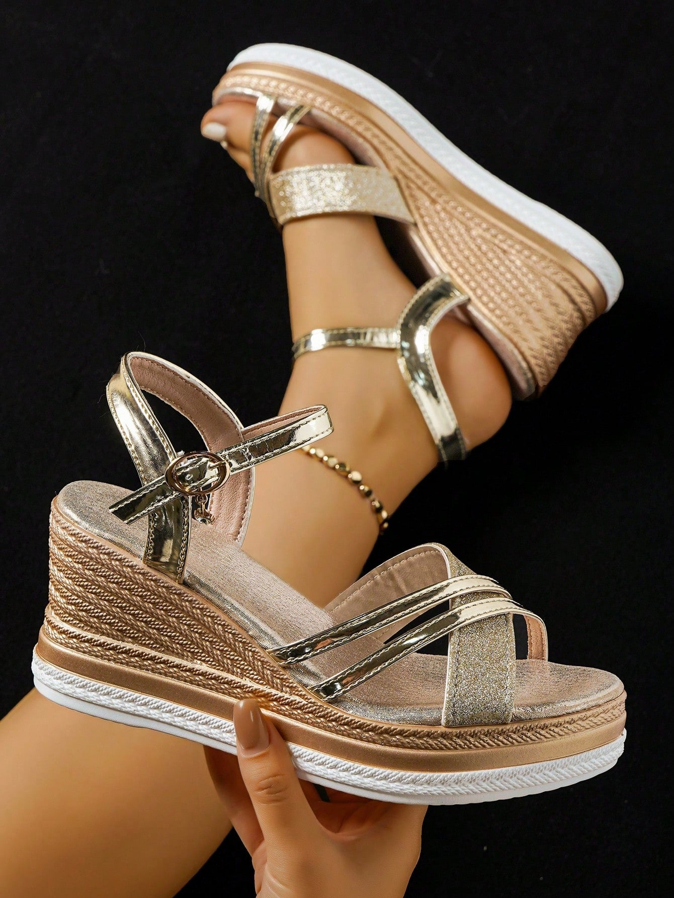 New Summer Women's Chunky-Heeled Sandals, Bohemian Style, Sexy Rhinestone Design, Comfortable and Lightweight, Height-Enhancing, Beach Sandals